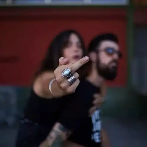 头像接受突如其来的失去,珍惜不期而遇的惊喜