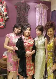 台湾情人节见闻市长见证定情,樱花下办集体婚礼
