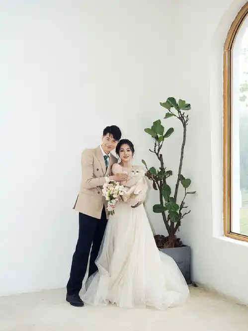 情侣婚纱客片