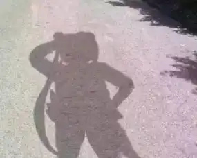 看完这张照片我才知道,原来对影成三人是秀恩爱的意思