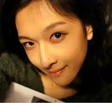 18岁男子凭美貌走红网络美貌胜女子专家鉴定未整容