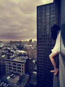 捂住眼睛捂住耳朵做瞎子当聋子