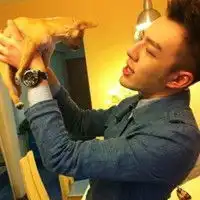 我病态,见不得别人恩爱