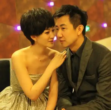 李小冉被前任折磨4年,为梅婷前夫流产,男闺蜜砸5亿当接盘侠