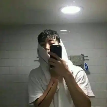 个性落寞的男生头像,所谓寂寞只是有点伤心吧了
