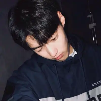 就算鞋很脏,也要笑得像国王