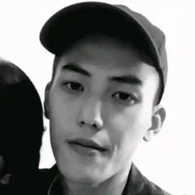 情侣头像黑白高清不带字真人头像黑白一人一张
