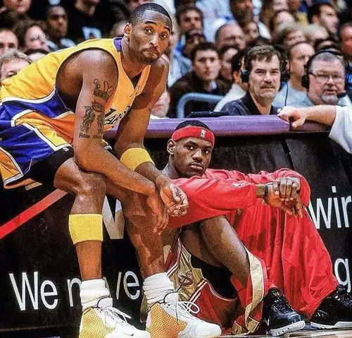 詹姆斯仅第4美媒评nba史上最无法阻挡球星,没有科比库里kd