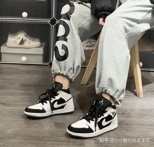 有哪些好看的又上档次的情侣鞋可以推荐下