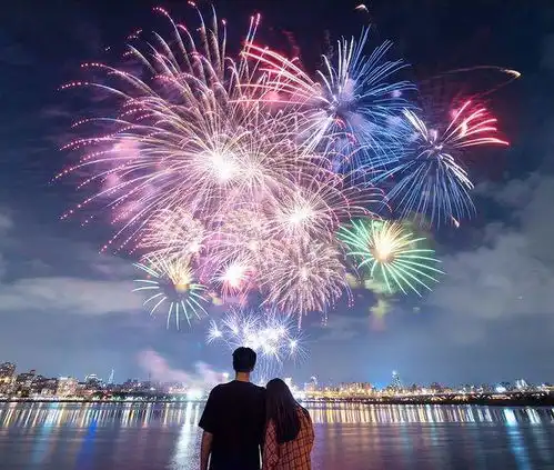 2021大稻埕情人节烟火日期延后举办找另一半来浪漫一下吧