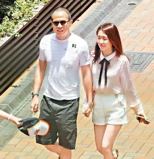 32岁郭嘉文和李泽楷恋爱6年未婚未育,和梁洛施对比输得彻底