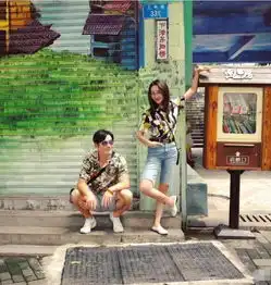 杜若溪严屹宽拍七夕写真,穿情侣衬衫爱意十足,额头吻甜化众人