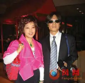 王刚刘晓庆倪萍宋丹丹郑少秋揭娱乐圈三婚三离明星组图