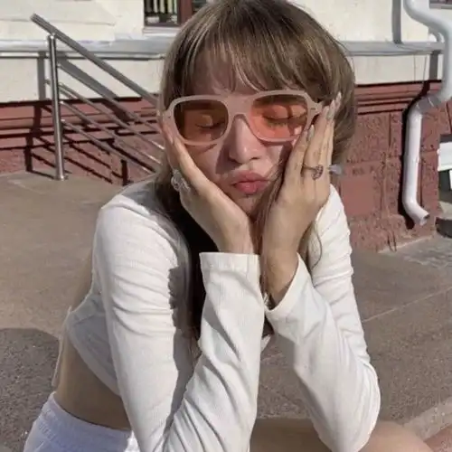 ins高级女生头像