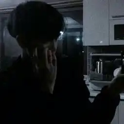 心情低落的男生头像心情男生头像