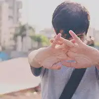 同问和她的情侣头像可怜拜托了