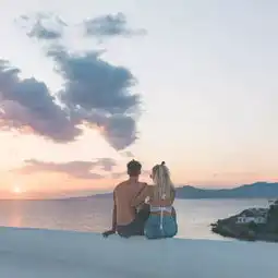 羡慕哭这对情侣只靠晒图爆红网络,一张照片居然能卖60000元