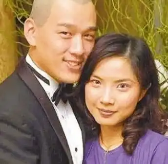 娱圈揭秘她是王耀庆的老婆,从同学到妻子,与王耀庆厮守二十年