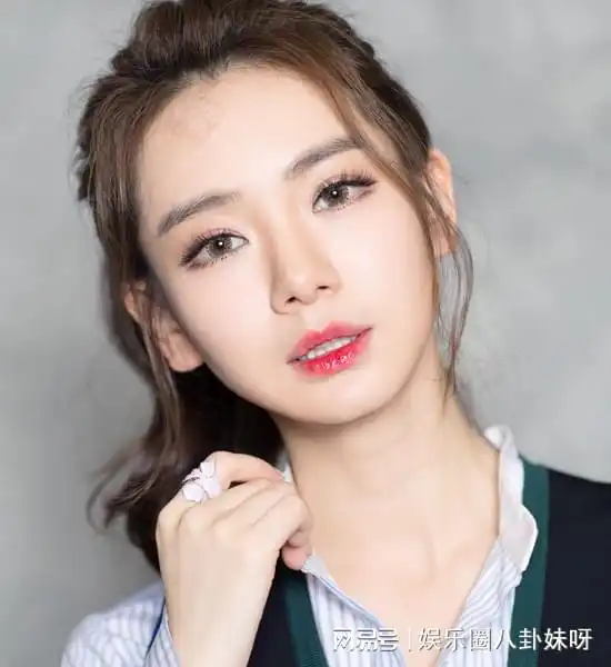 女强男弱戚薇丈夫在家带娃患上抑郁,却教出高情商萌娃