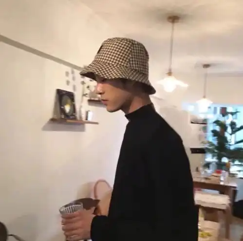 高级感的男生头像