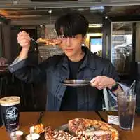 港风文艺男生头像ins文艺范时尚港风男生头像