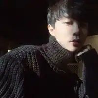 一生放荡不羁的男生意境头像,感情的世界你不懂