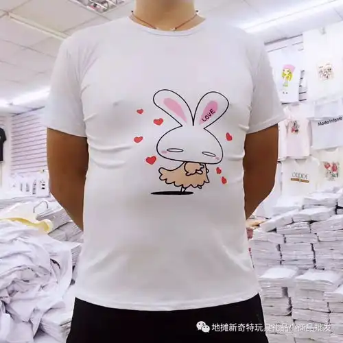 现场制作情侣装亲子装,客户现场选图喜欢什么印什么