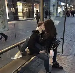 请帮我找下另一半,谢谢
