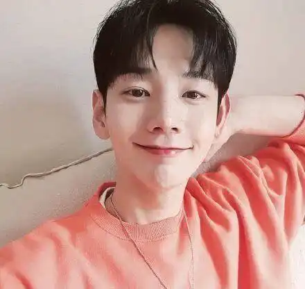 又一位帅气男星因病去世年仅32岁,追悼会已经低调举行