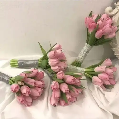背景图这里有一束花,想送你