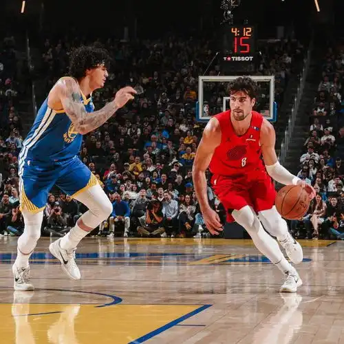 库里创nba历史第1神迹,勇士5连胜巴特勒3双刷爆纪录,佩顿惊艳
