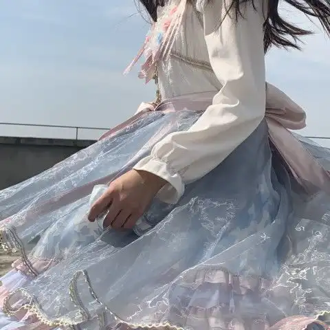 最近火了不露脸闺蜜头头像准备好了,闺蜜国家统一发吗