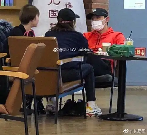 组图张继科景甜情史回顾换情侣头像数次互动暗戳戳撒狗粮