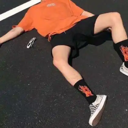 高清部位情侣头像一男一女分开,看不到有脸不露脸的