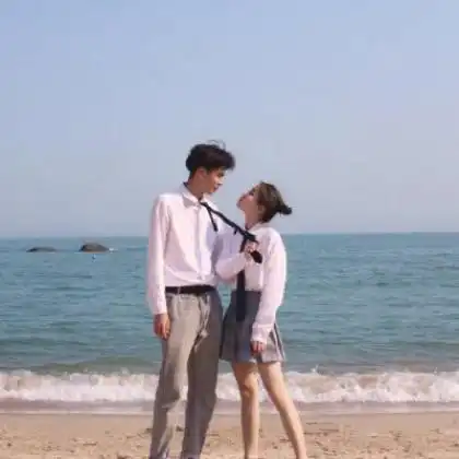 青春时尚情侣yy头像图片,一往而深相爱太深