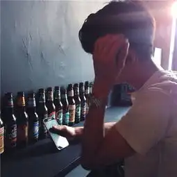 男生侧面2018帅气好看的头像你是我触摸不到的海市蜃楼
