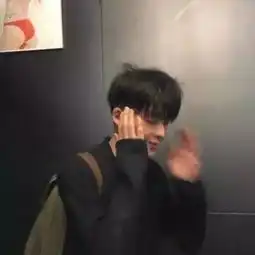 头像想待在喜欢的人身边是理所当然的啊