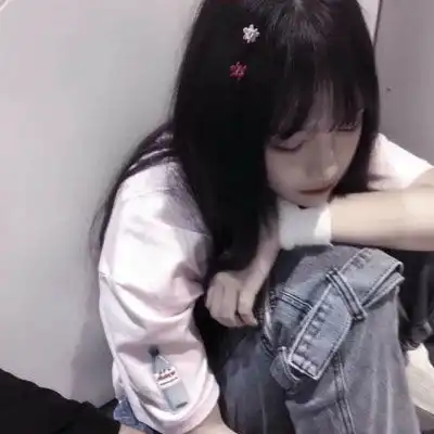 头像女伤感想哭的感觉冷淡伤感的匿名者