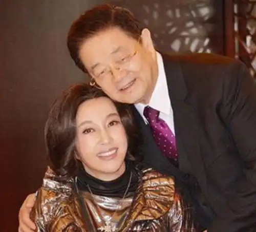 8段感情4次婚姻,6天前,红了30年的女王刘晓庆再次翻车