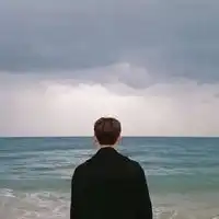 qq头像安静男生