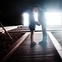 谁有这张的情侣头像,或者说是相对的,相配的,越早分越多