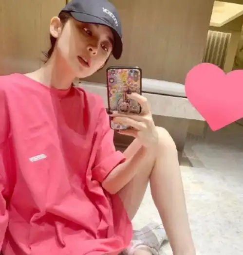 戚薇引领新潮流,娜扎美成初恋,杨幂男友风衬衫酷到起飞