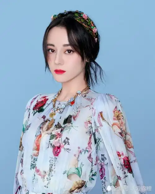 二婚老公经常看前妻朋友圈发呆,是因为还爱吗听听过来人怎么说