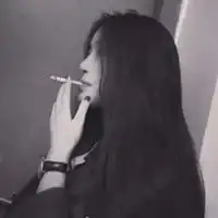 qq抽烟头像女超拽霸气