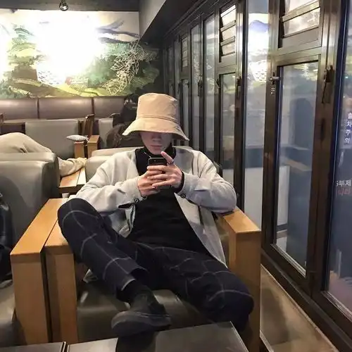 男生头像都是由你玩笑说出