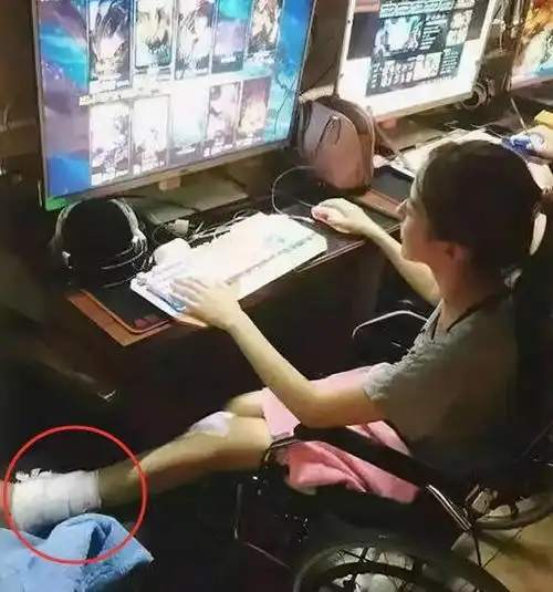 火车碰到这种羞愧的事,要不是亲眼所见,谁说我都不信这竟然是真的