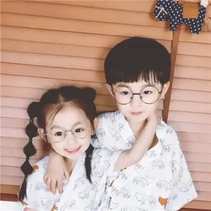 萌娃情侣头像两张分开,呆萌一男一女最火的