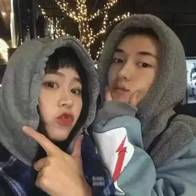 个性情侣头像我愿意为你等待