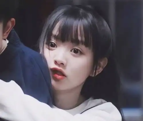和杨幂解约3年后,李溪芮终于火了,还带火了剧中的女配