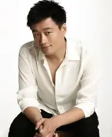 明星老板年终奖黄晓明七位数杨幂婚后包更大
